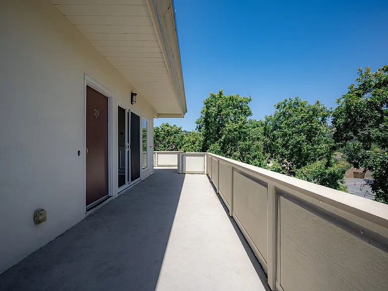 Aqua Terra 2 Bed, 2 Bath Balcony Aqua Terra 2 Bed, 2 Bath Balcony
