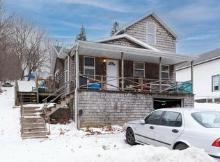307 W 3rd St, Kaukauna, WI 54130
