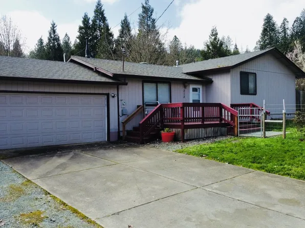212 Phillips St, Canyonville, OR 97417