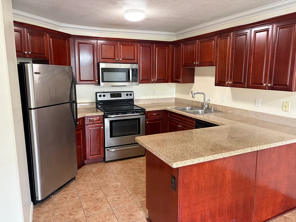 3553 Paseo De Francisco