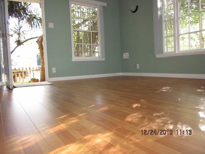 1st image of 827 1/2 N Hayworth Ave