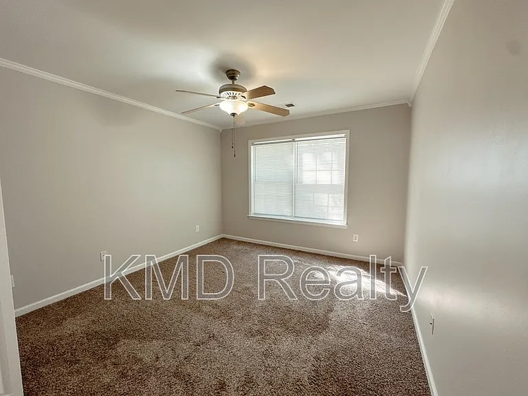 7629 Abigail Glen Dr — Photo 17