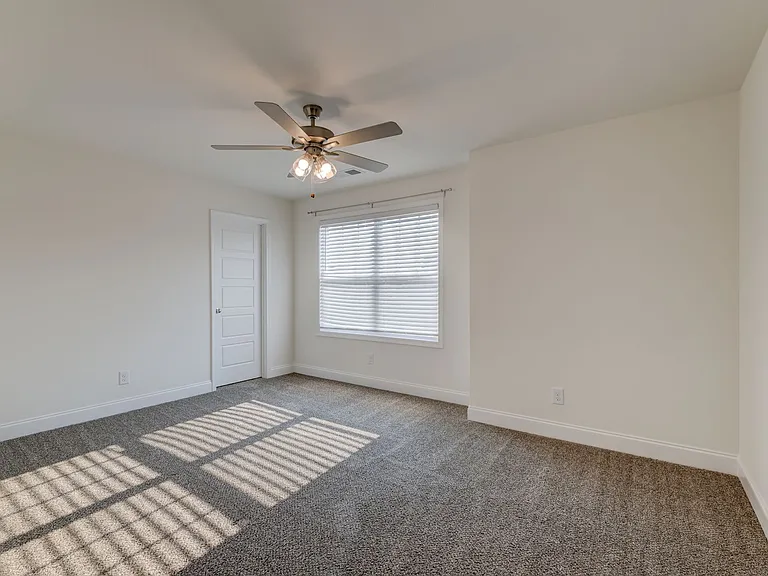 1385 Harmon Ln — Photo 77