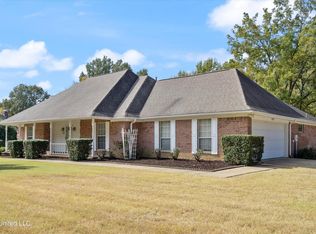 4225 Summers Place Dr, Olive Branch, MS 38654