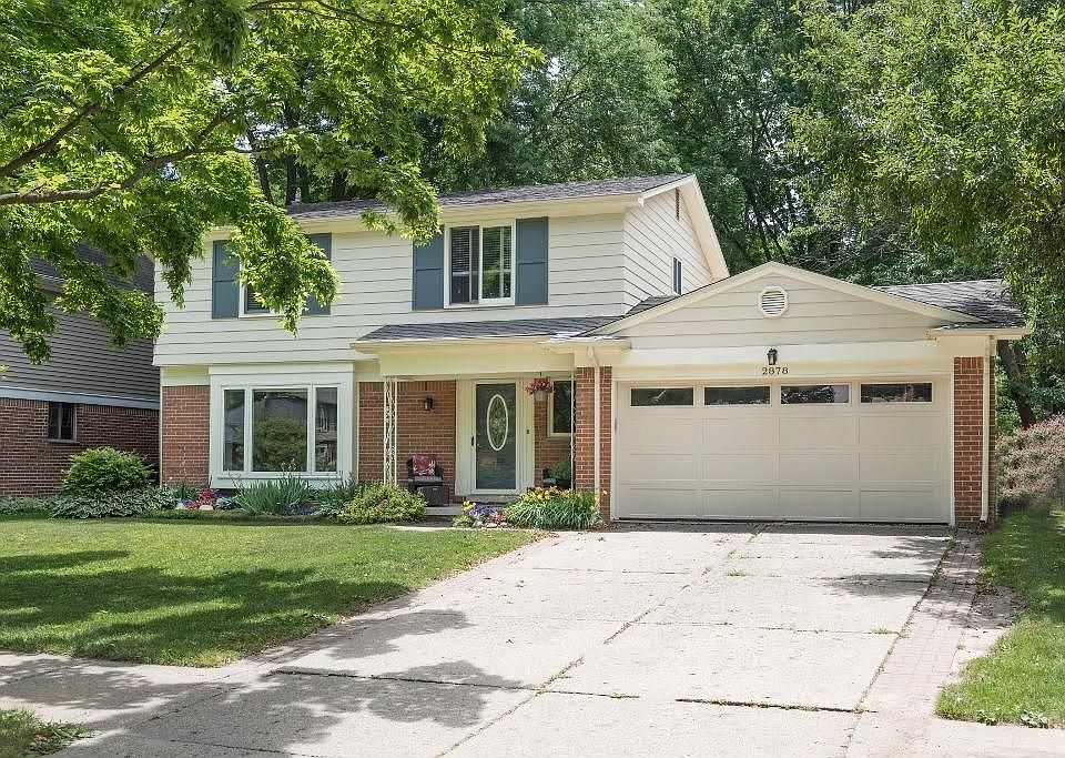 1st image of 2878 N Baylis Dr