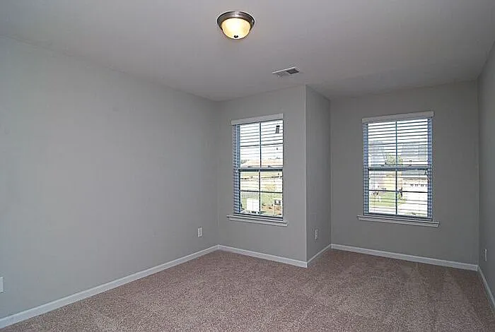 421 Hosea Ct — Photo 26