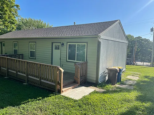 8255 Center Dr Photo 1