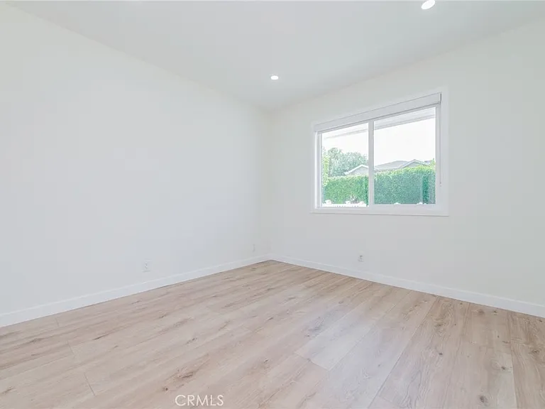 4534 Lennox Ave — Photo 9