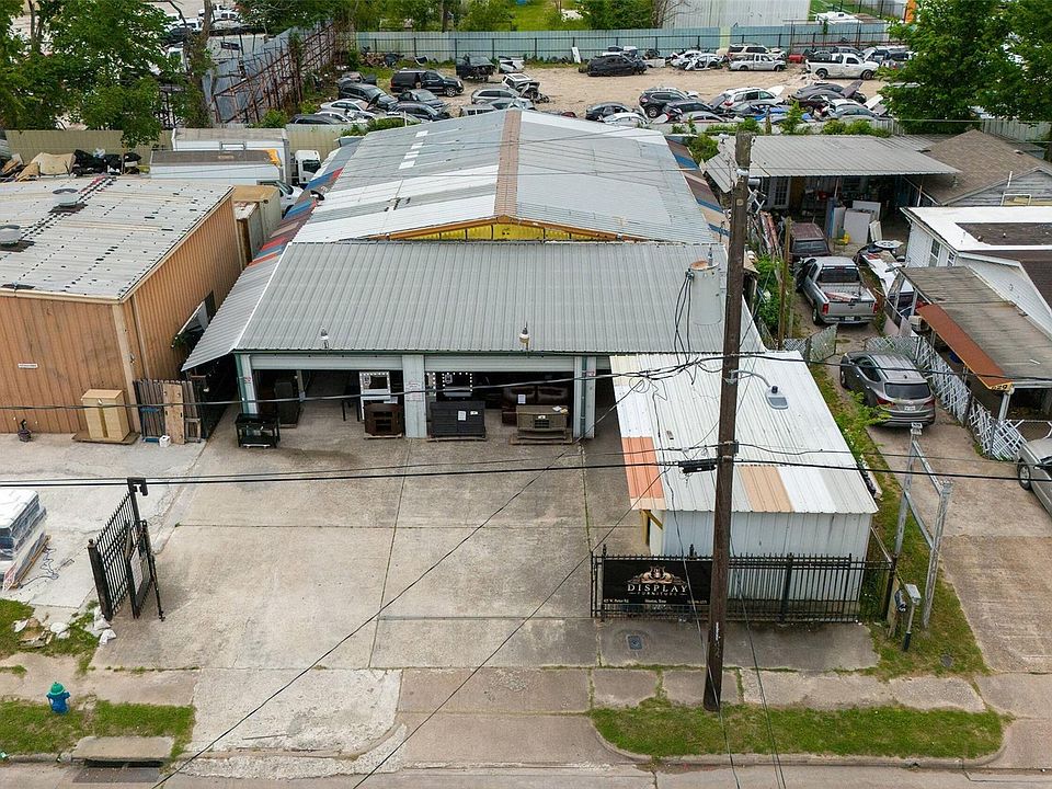 1st image of 625 W Parker Rd