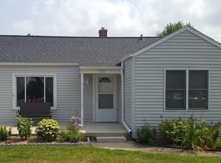 1304 Adams St, Ottawa, IL 61350