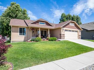 2422 W Walker Ct, Spokane, WA 99208