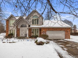 66 Windsong Ct, East Amherst, NY 14051