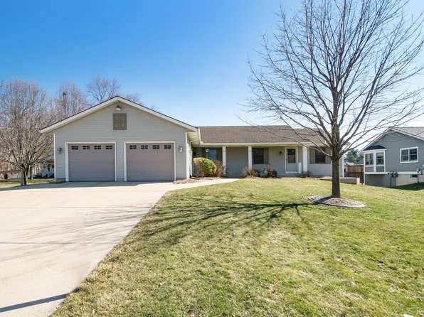 4180 Ivanrest Ave SW, Grandville, MI 49418