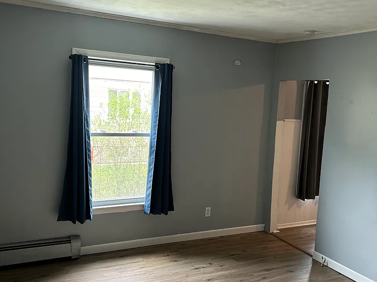 67-69 Cherrelyn St #67 — Photo 2