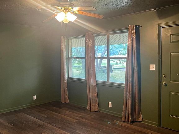 2nd image of 310 Old Walthall Rd