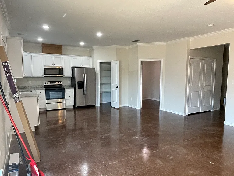 150 Stephens Rd — Photo 15
