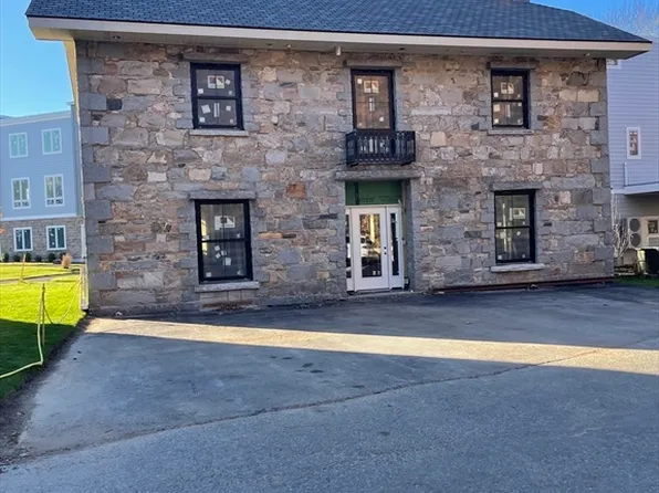 225 Middlesex Tpke #106, Burlington, MA 01803