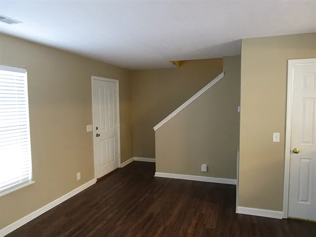 2990 Buckner Ln — Photo 6