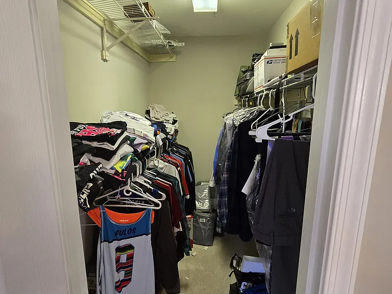 21809 Baldwin Sq #302 — Photo 4