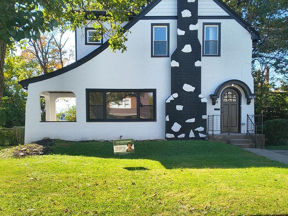 1st image of 1669 Rose Pl