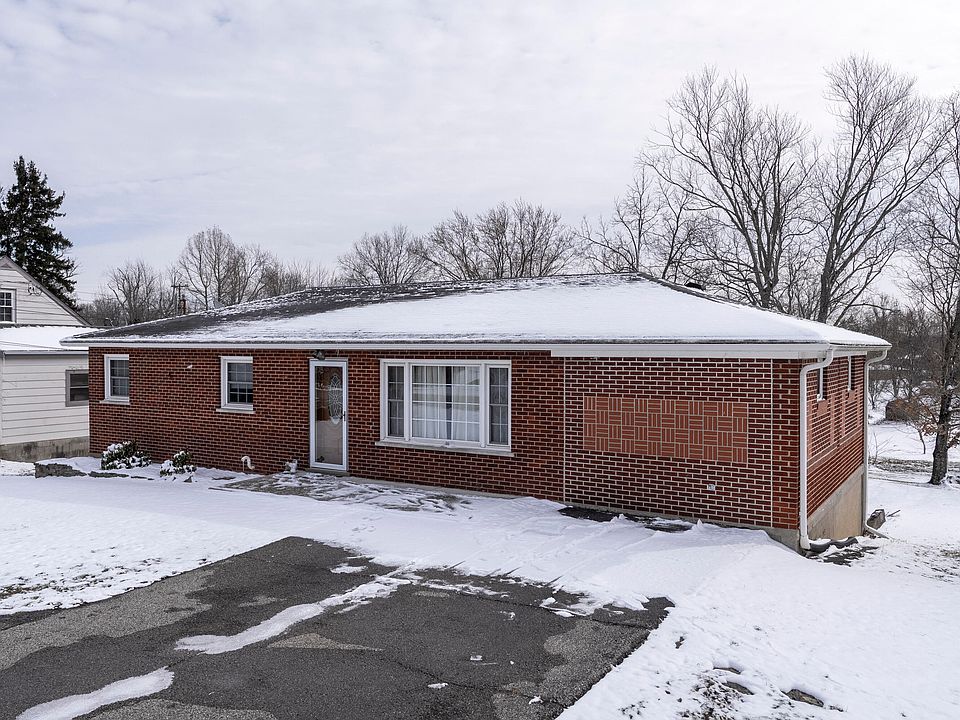 1st image of 683 Skyway Dr
