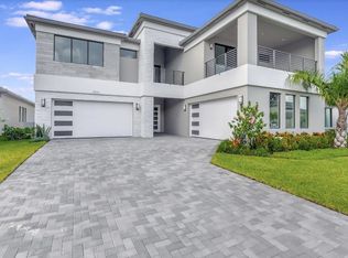 8566 Shoreacres St, Boca Raton, FL 33434