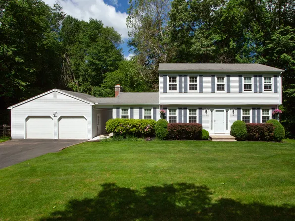 21 Heather Lane, East Granby, CT 06026
