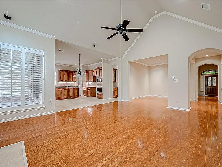 7206 Spring Meadow Ln — Photo 15