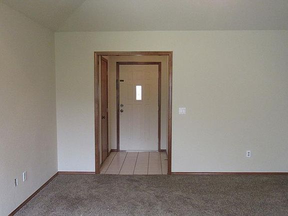 3rd image of 808 W 24th St N