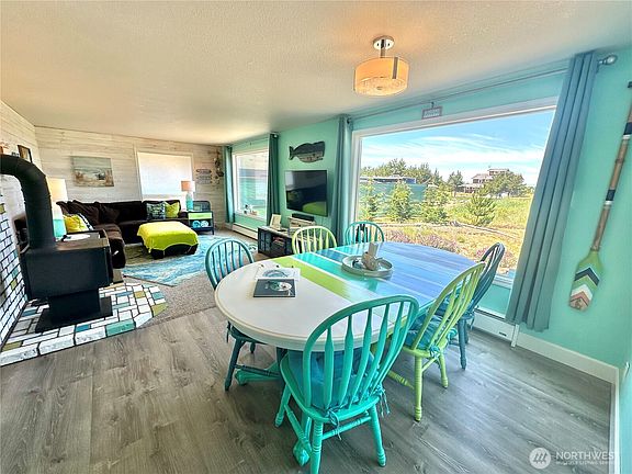 5th image of 15217 Pacific Way