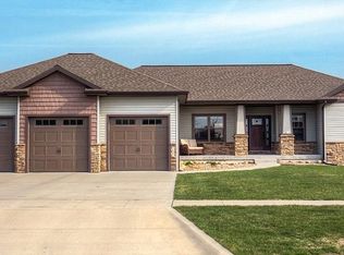 307 Centennial Dr, Huxley, IA 50124