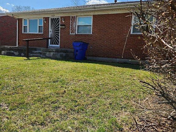 4th image of 1029 Saint Martins Ave