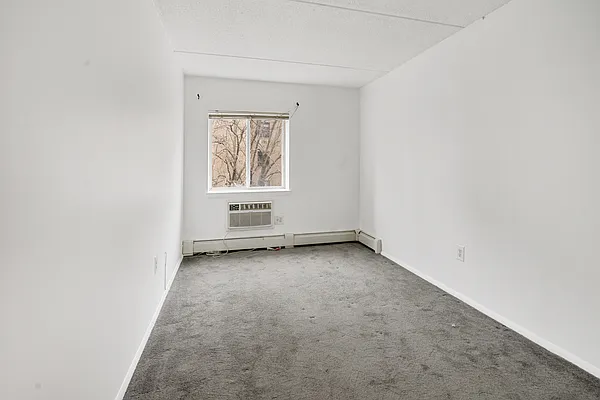 Rented by Compass | media 9