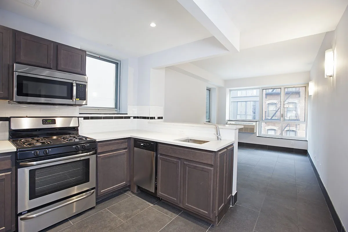 164 Attorney Street — Photo 4
