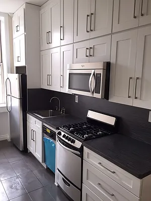 Rented by HFF Realty LLC | media 24