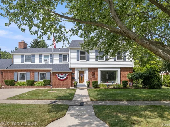 1841 Dacosta St, Dearborn, MI 48128