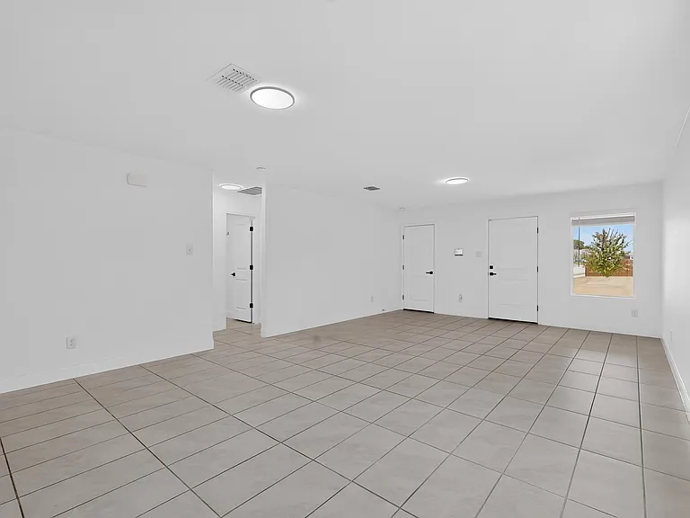 3525 Flicker Ln — Photo 3