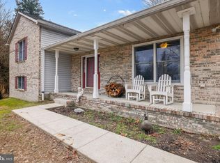 135 Owings Hill Ct, Owings, MD 20736