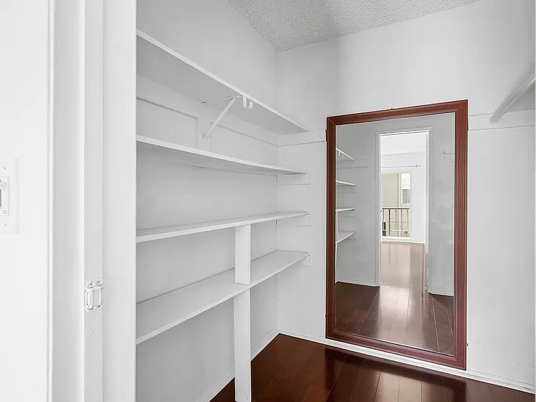 15344 Weddington St #202 — Photo 18