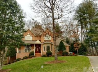 1015 Barrington Dr NE, Lenoir, NC 28645