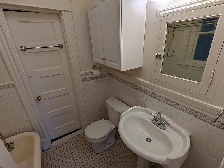 7 N Arthur Ashe Blvd #10 — Photo 13