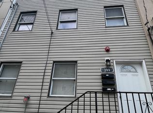 399 1st St #2, Jersey City, NJ 07302
