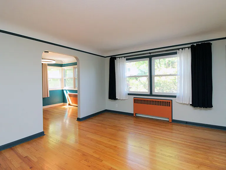 2406 NW Overton St #5 — Photo 4