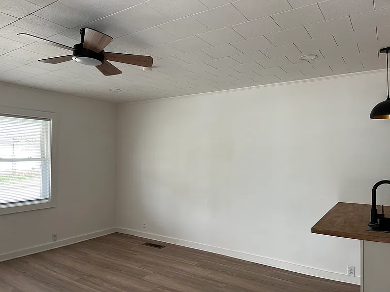 419 N 7th St — Photo 9