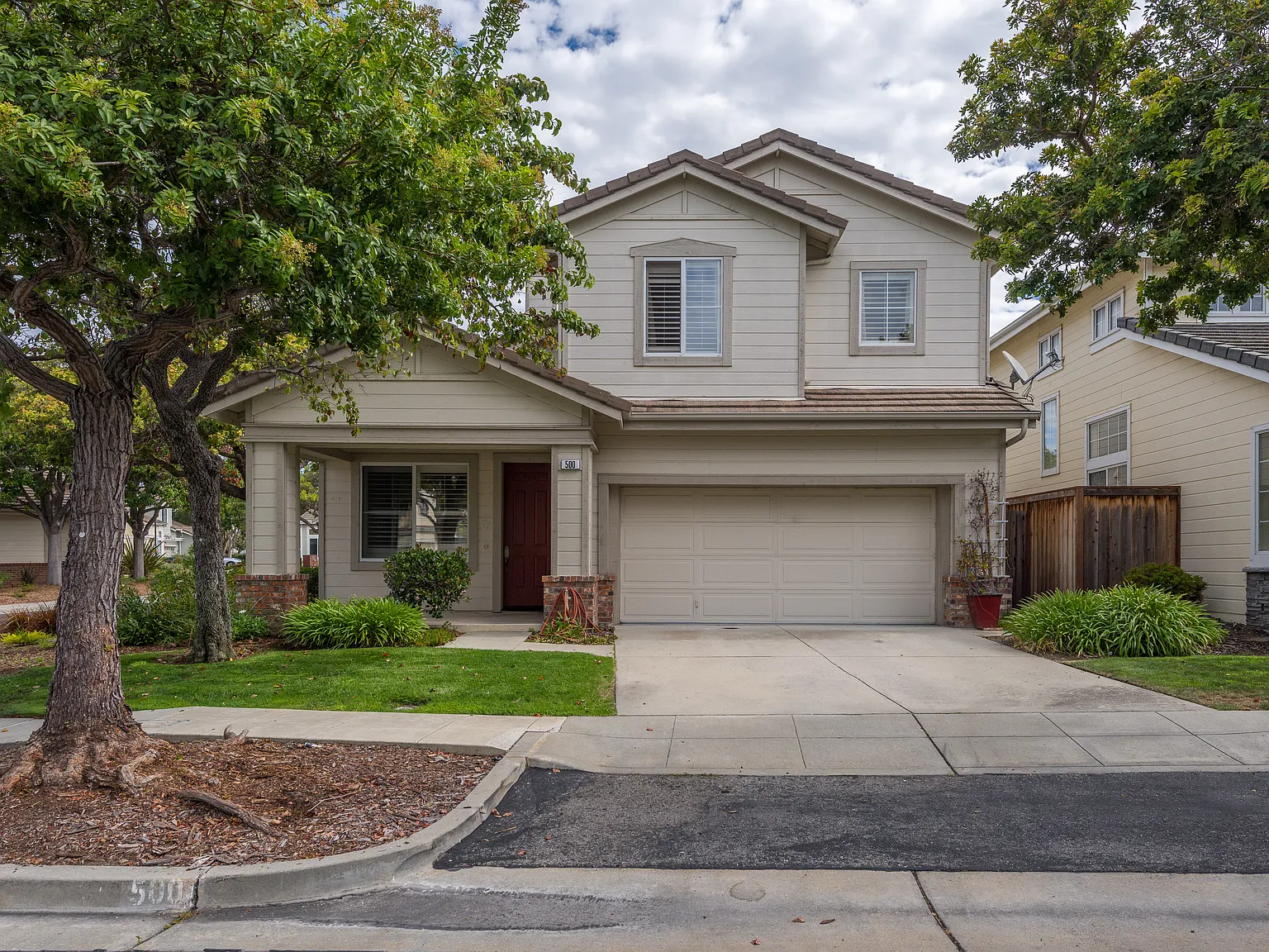 3 bed, 1550 sqft, $7,200 — Photo 1