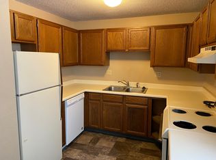313 S 1st St, Bismarck, ND 58504