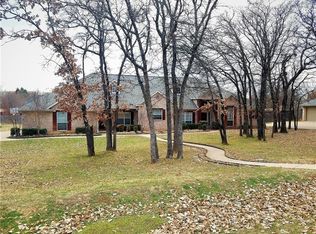 3409 Wild Oaks Ct, Burleson, TX 76028
