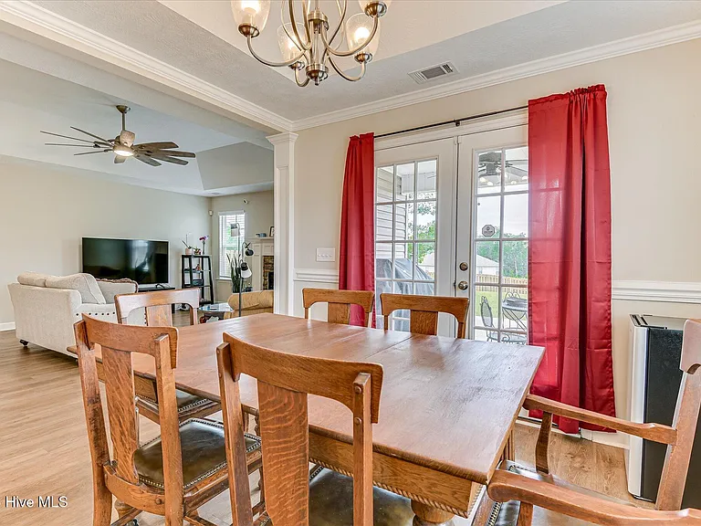 314 Conal Dr — Photo 8