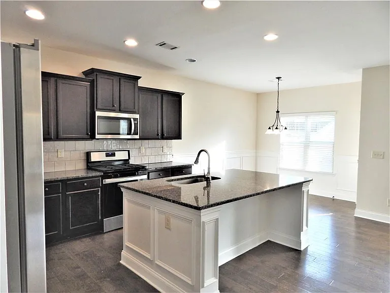 2441 Melton Common Dr — Photo 24