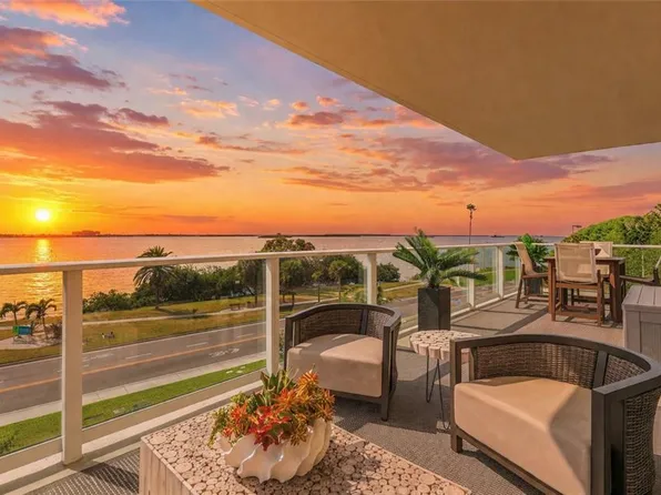 1020 Sunset Point Rd Unit 303, Clearwater, FL 33755